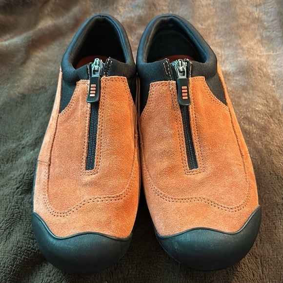LANDS END All Weather Moccasins Orange Leather Sz 8 - Picture 2 of 12